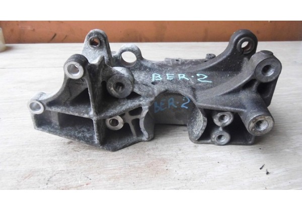 Кронштейн генератора Peugeot, Citroen 1.4, 1.6, 1.6 16V, 9649103280